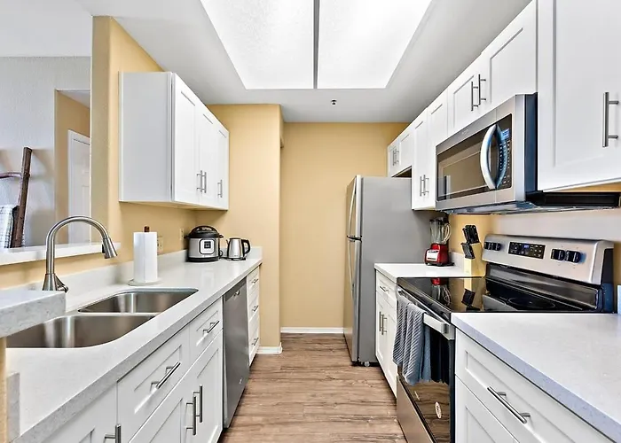 Chic Downtown 1br With Pool & Gym Scottsdale