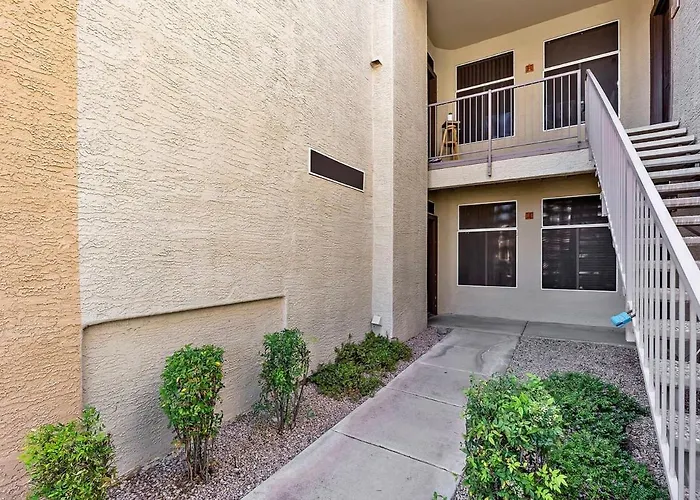 Chic Downtown 1br With Pool & Gym * Scottsdale